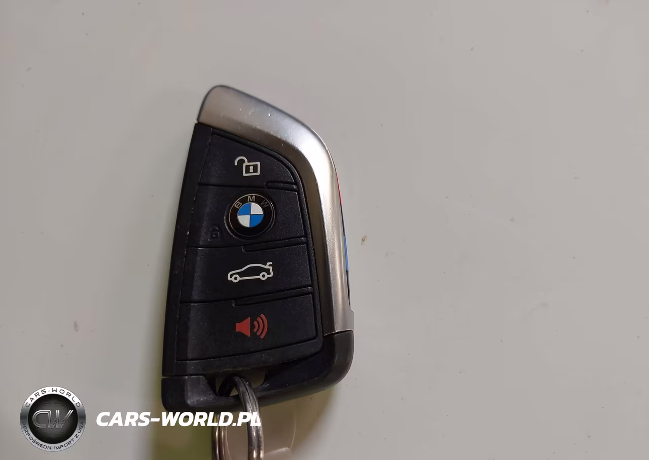 2018 BMW X2 xDrive28I VIN:WBXYJ5C33JEF75304 - 11