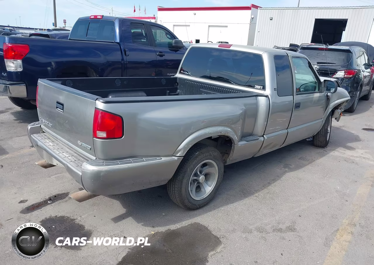 2000 Chevrolet S-10 Ls VIN:1GCCS1950Y8226466 - 4