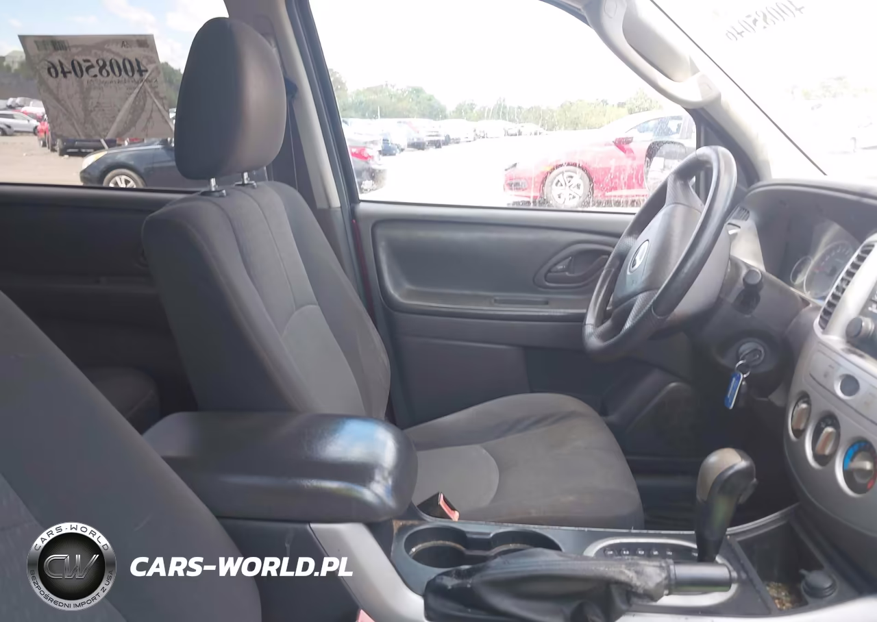 2005 Mazda Tribute I VIN:4F2YZ92Z75KM43833 - 5