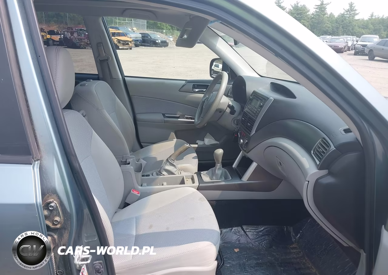 2011 Subaru Forester 2.5X Premium VIN:JF2SHADCXBG723216 - 5