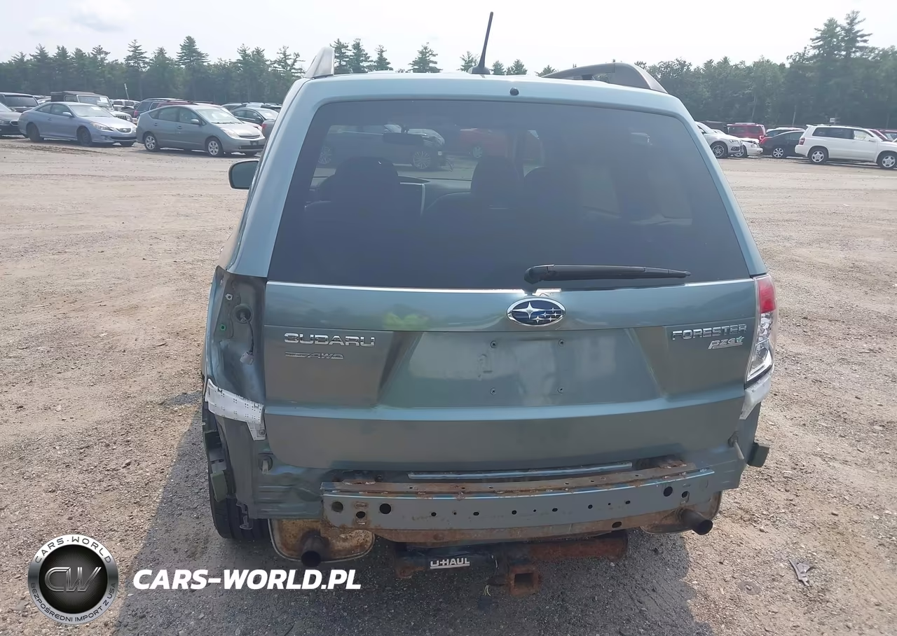 2011 Subaru Forester 2.5X Premium VIN:JF2SHADCXBG723216 - 6