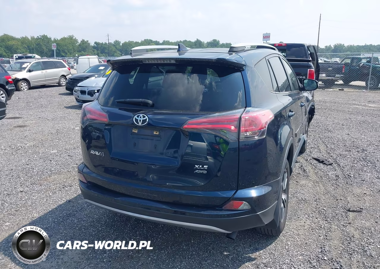 2018 Toyota Rav4 Xle VIN:JTMRFREV4JJ749006 - 16