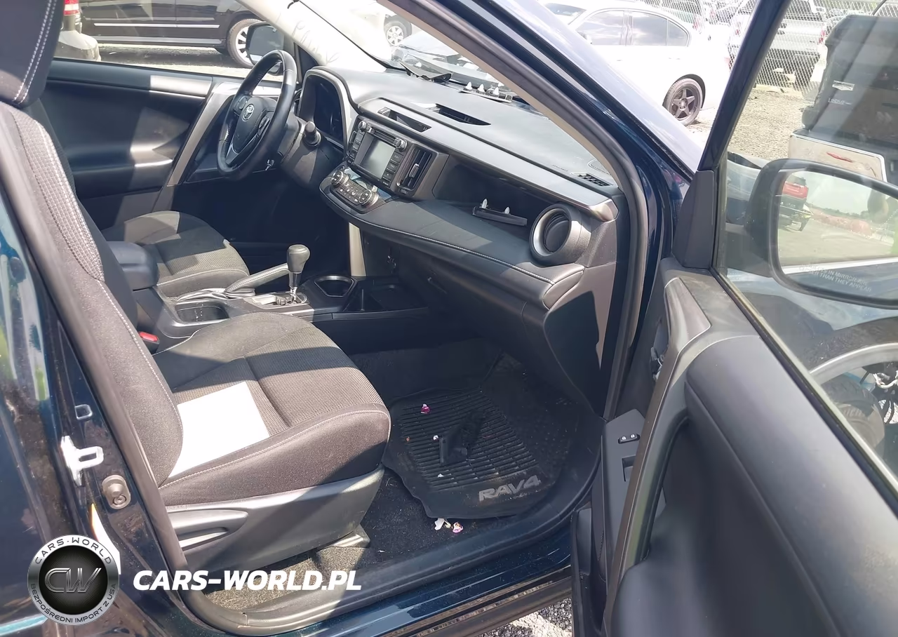 2018 Toyota Rav4 Xle VIN:JTMRFREV4JJ749006 - 5