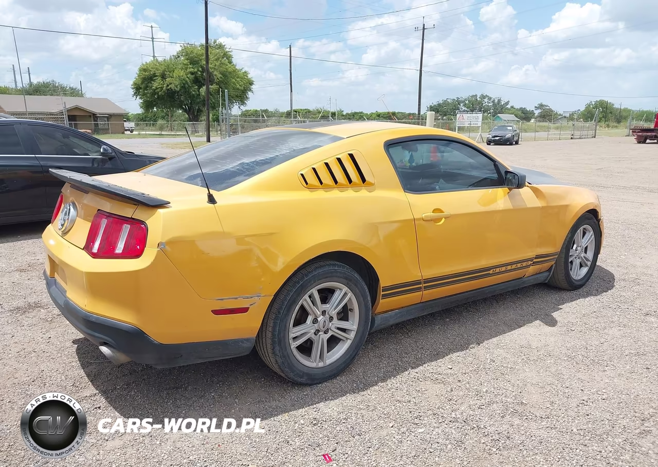 2011 Ford Mustang V6 VIN:1ZVBP8AM0B5154828 - 4