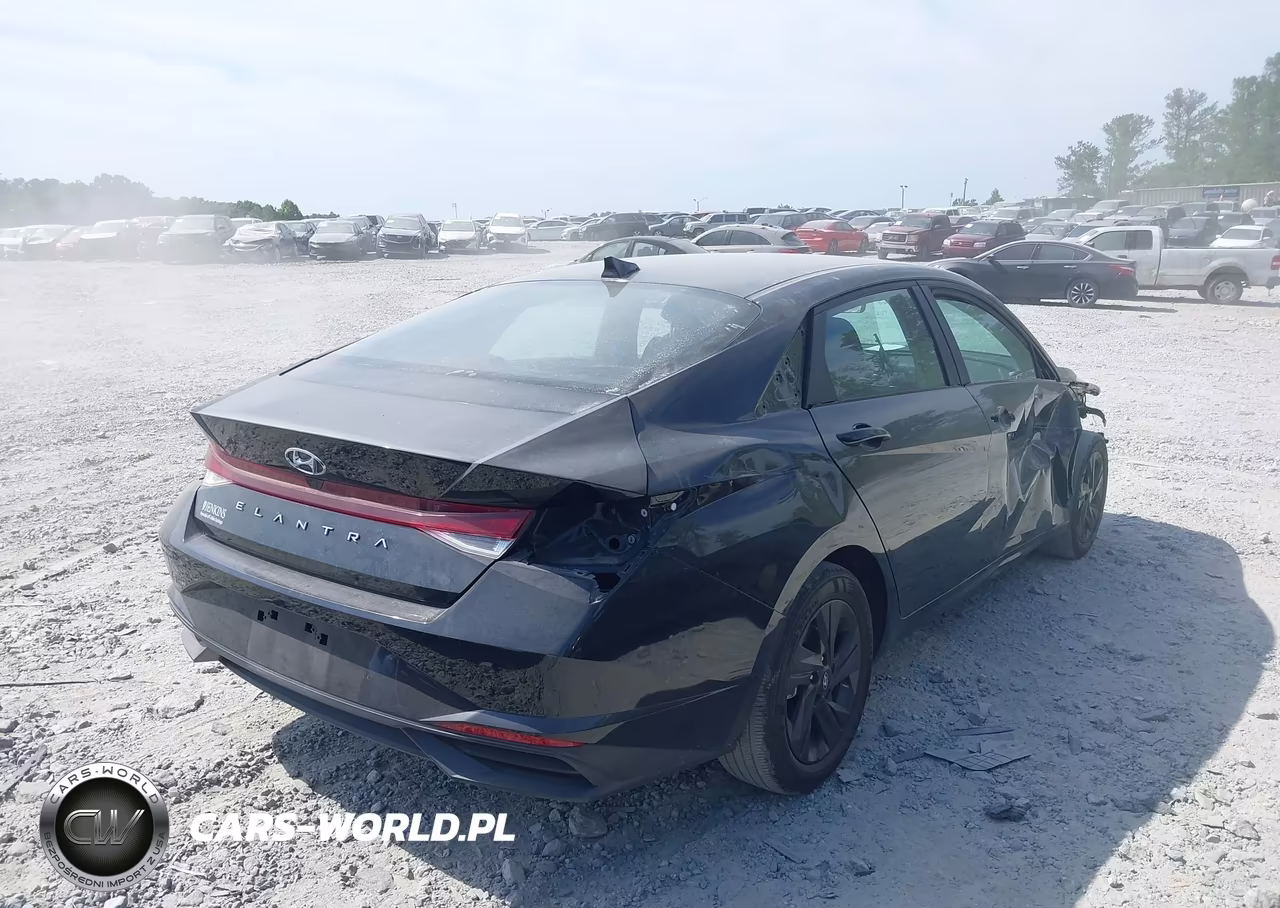 2023 Hyundai Elantra Sel VIN:KMHLM4AG2PU575428 - 4