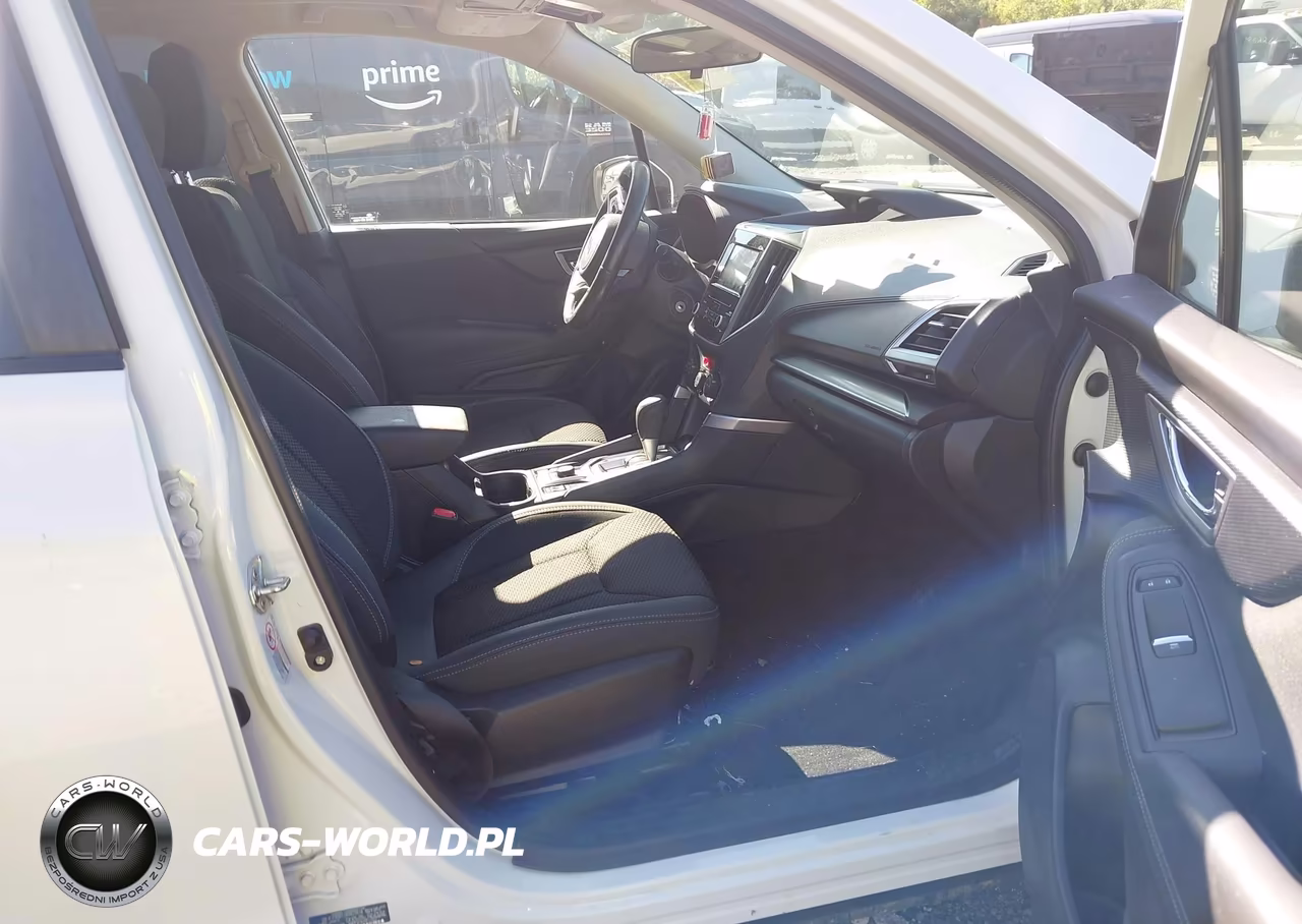 2019 Subaru Forester Premium VIN:JF2SKAEC5KH421634 - 5