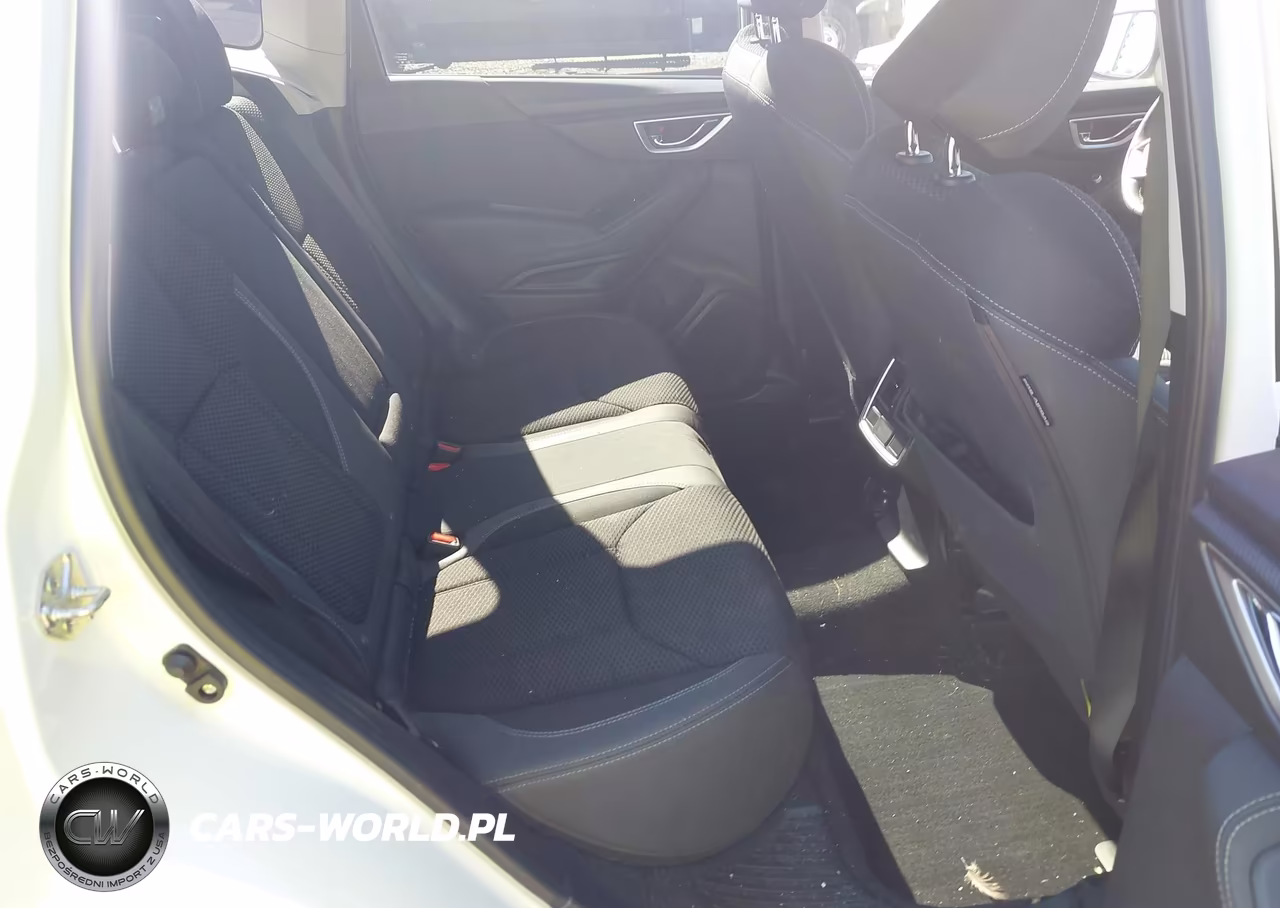 2019 Subaru Forester Premium VIN:JF2SKAEC5KH421634 - 8