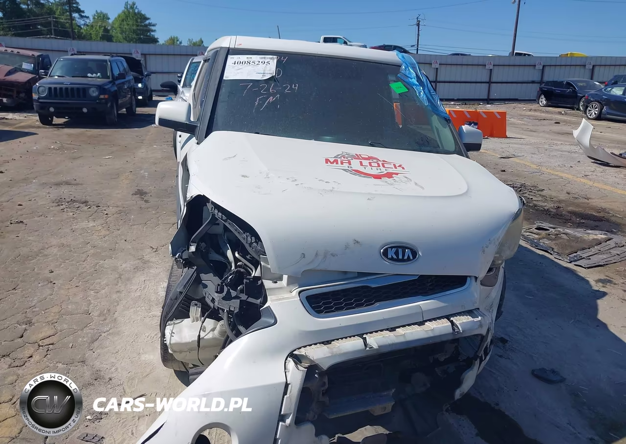 2011 Kia Soul + VIN:KNDJT2A21B7262174 - 6