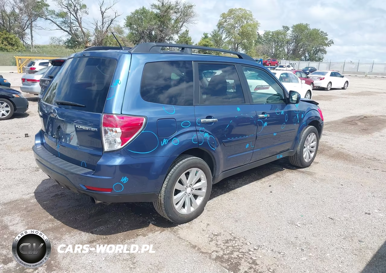 2012 Subaru Forester 2.5X Premium VIN:JF2SHBDCXCH417196 - 4