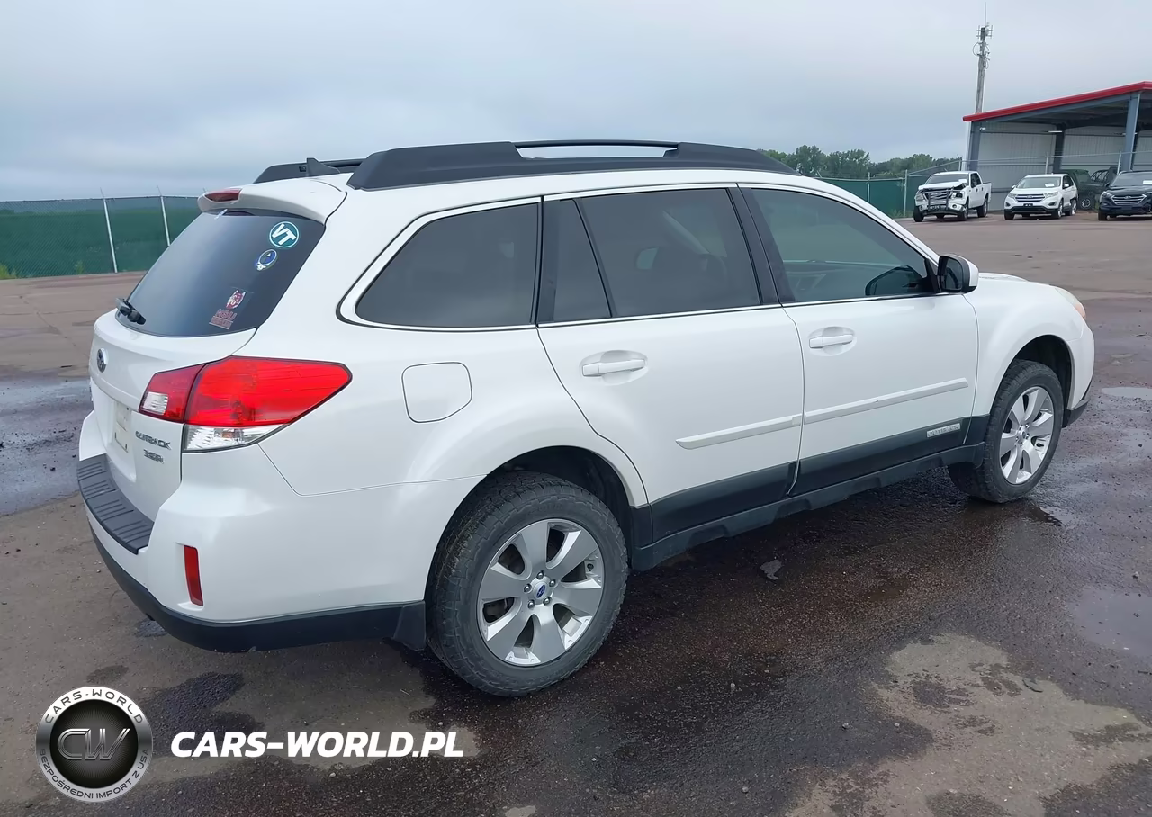 2012 Subaru Outback 3.6R Limited VIN:4S4BRDLC7C2290625 - 4