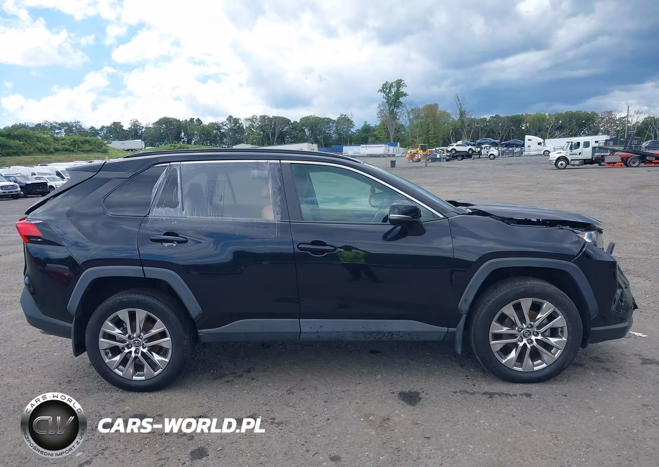 2021 Toyota Rav4 Xle Premium VIN:2T3A1RFV8MW142106 - 13