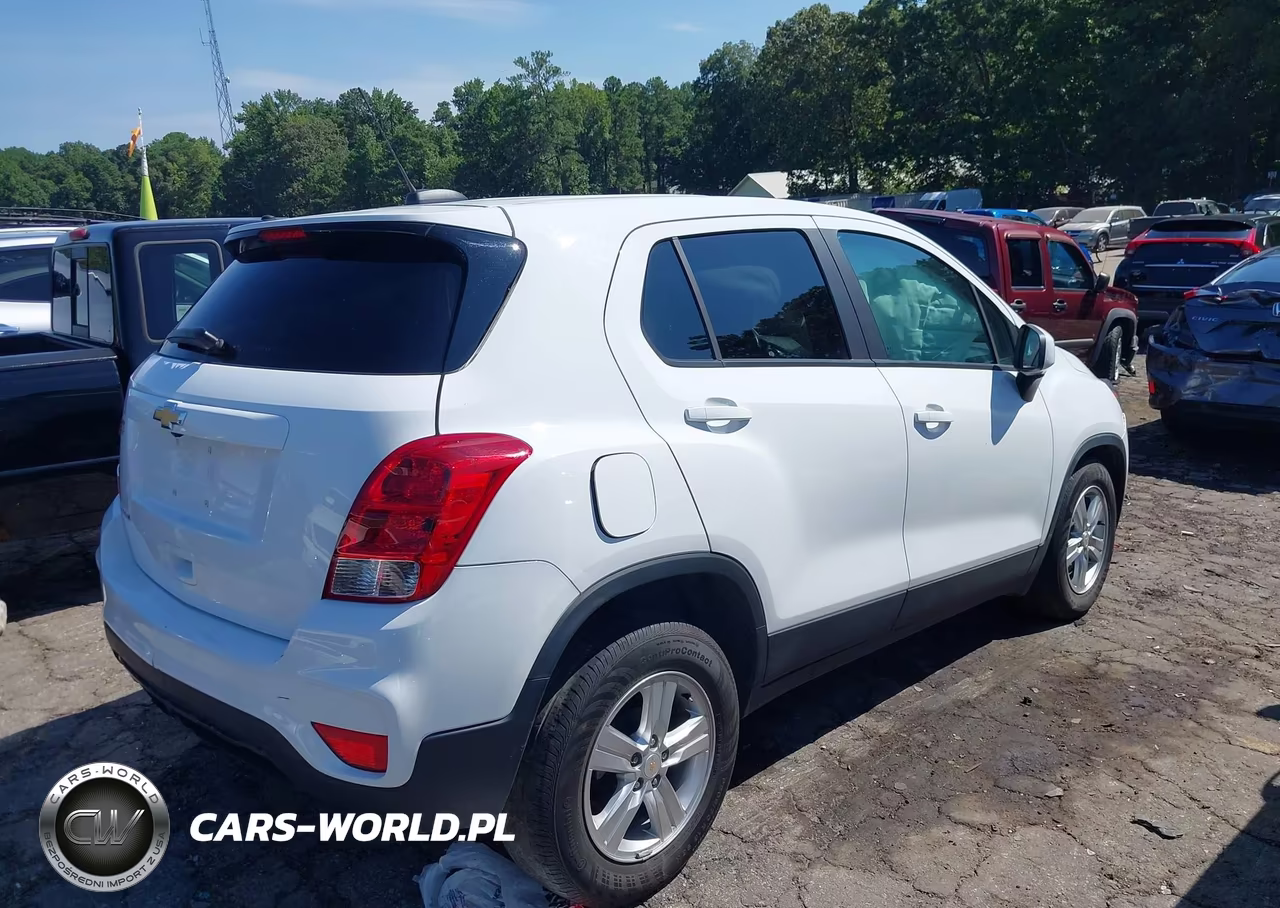 2022 Chevrolet Trax Fwd Ls VIN:KL7CJKSM9NB544446 - 4