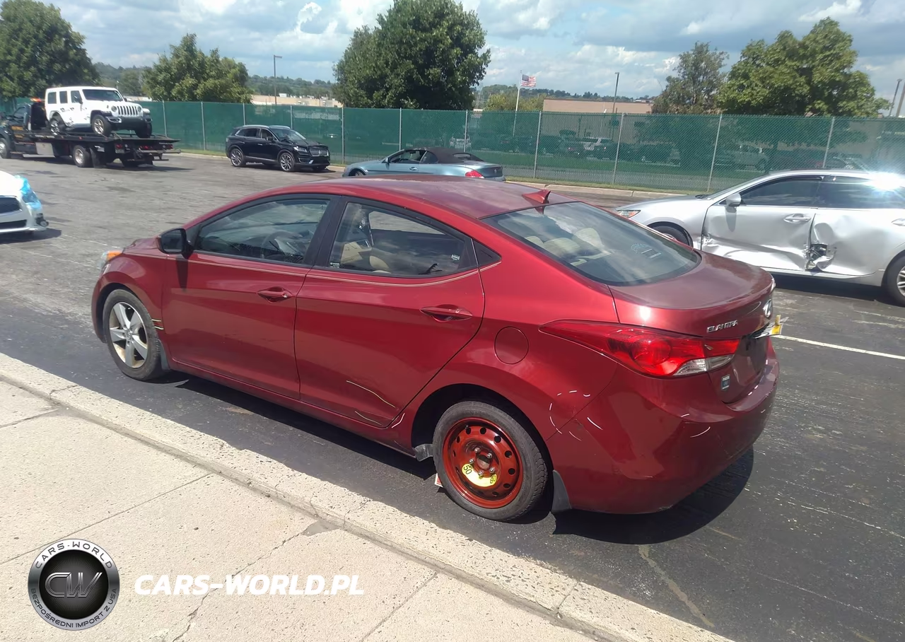 2013 Hyundai Elantra Gls VIN:5NPDH4AE3DH206045 - 3