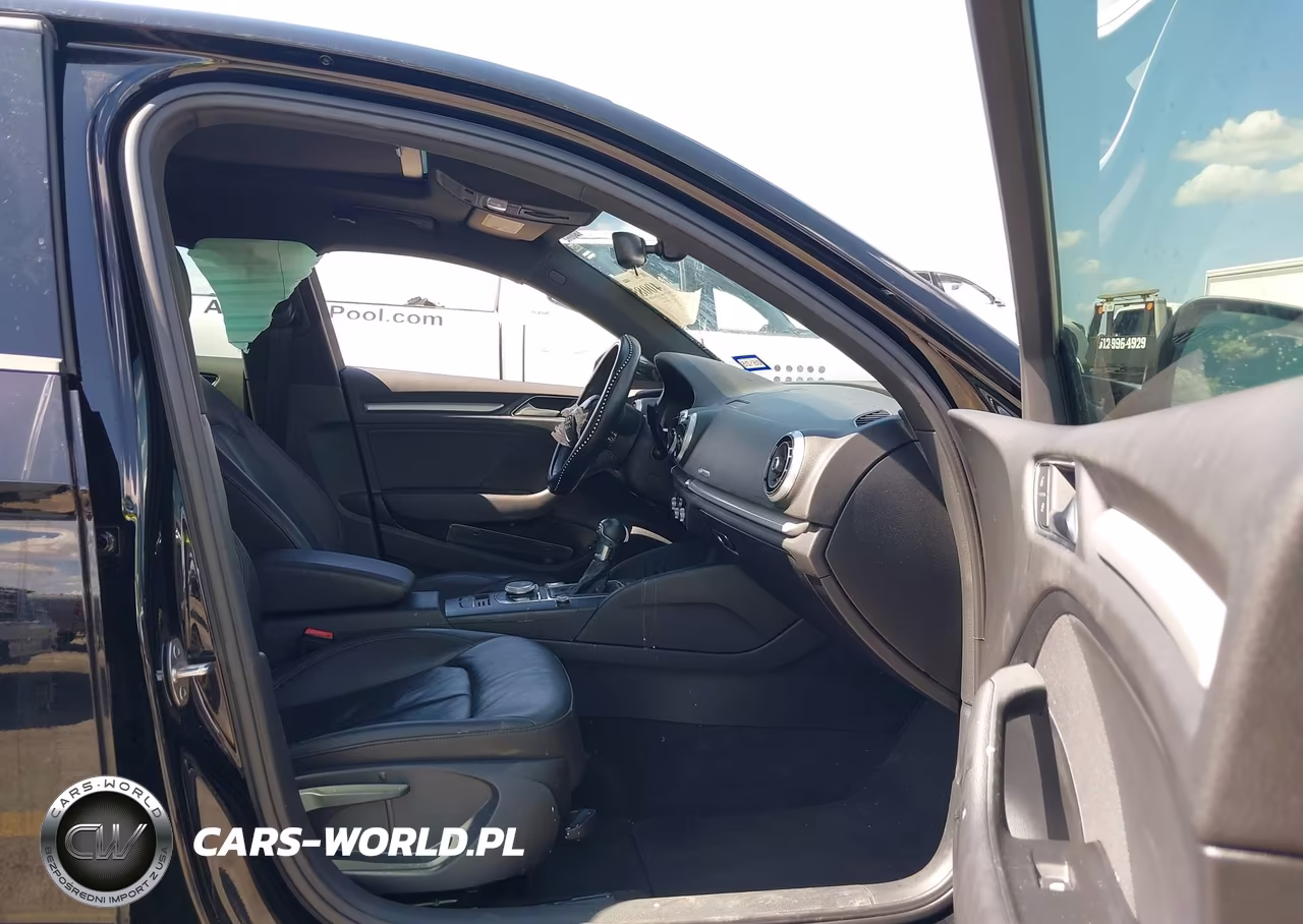 2018 Audi A3 2.0T Premium-2.0T Tech Premium VIN:WAUAUGFF7J1094738 - 5