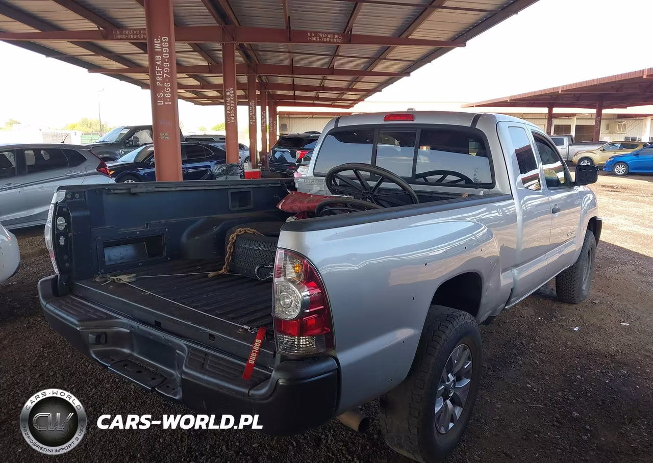 2010 Toyota Tacoma VIN:5TEUX4EN4AZ673769 - 4