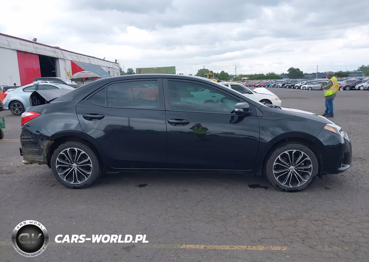 2015 Toyota Corolla S Plus VIN:5YFBURHE1FP363469 - 13