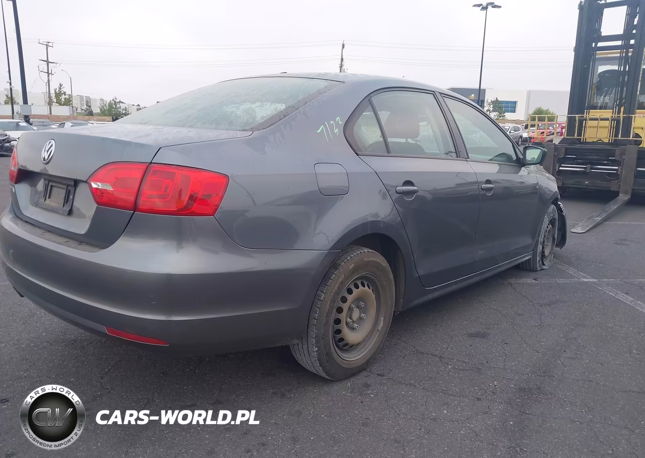 2014 Volkswagen Jetta 2.0L S VIN:3VW2K7AJ1EM332100 - 4