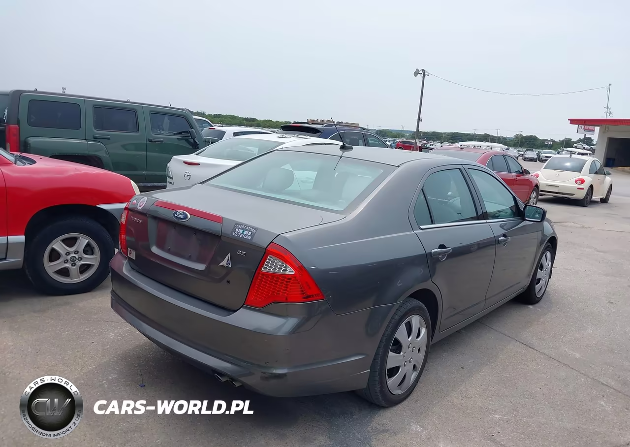 2011 Ford Fusion Se VIN:3FAHP0HA4BR292840 - 4