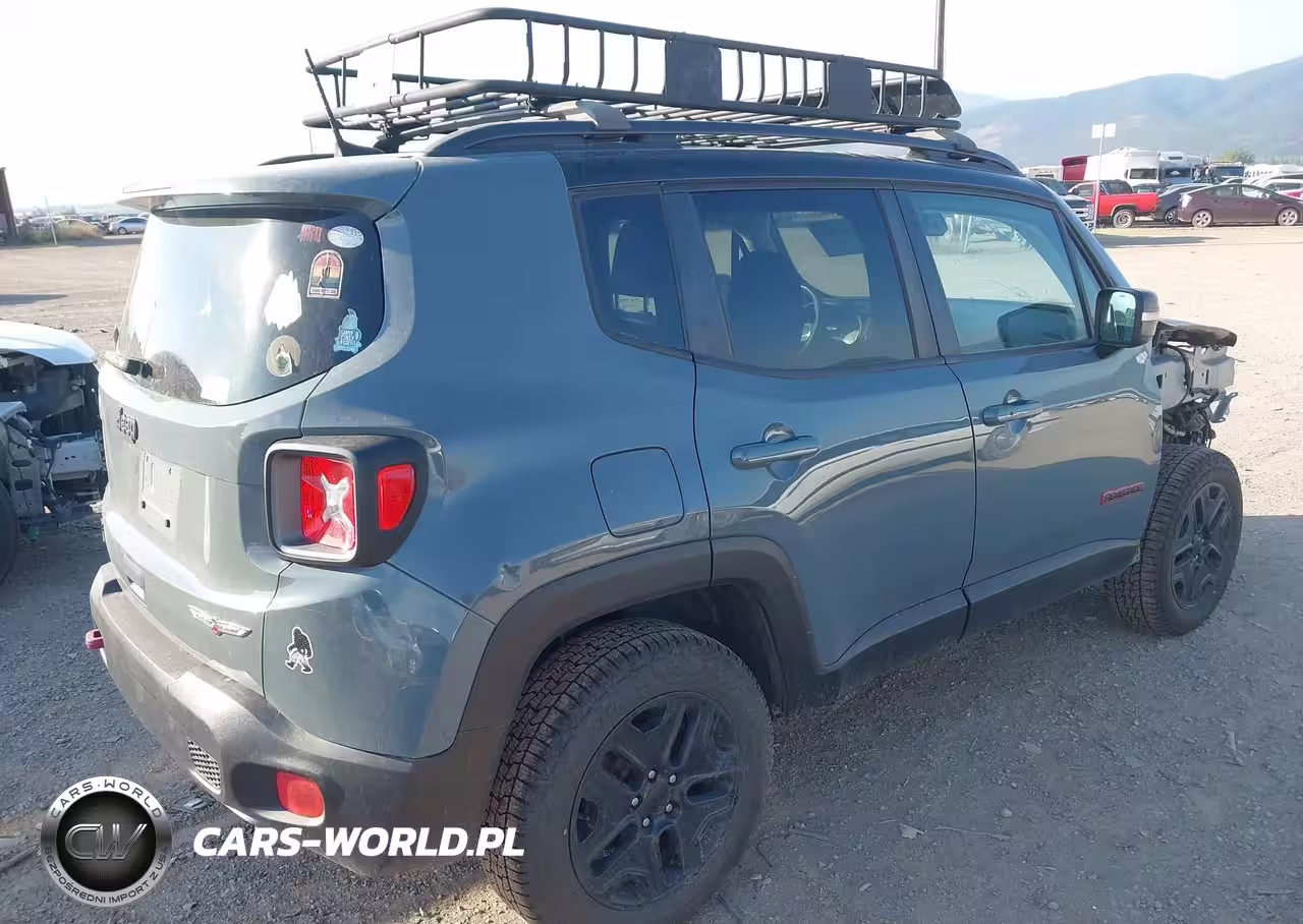 2018 Jeep Renegade Trailhawk 4X4 VIN:ZACCJBCBXJPH41934 - 4