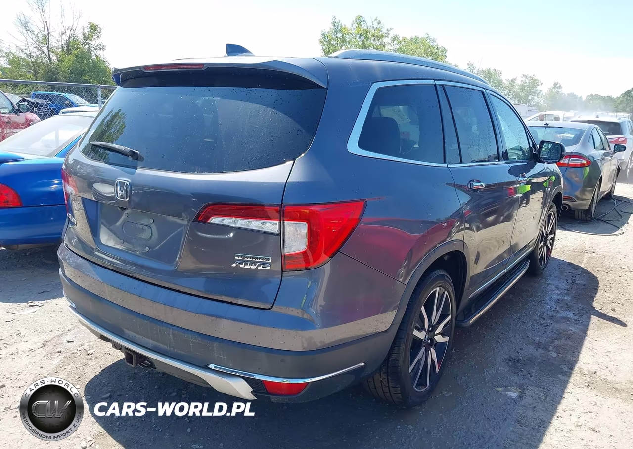 2019 Honda Pilot Touring VIN:5FNYF6H60KB069224 - 4