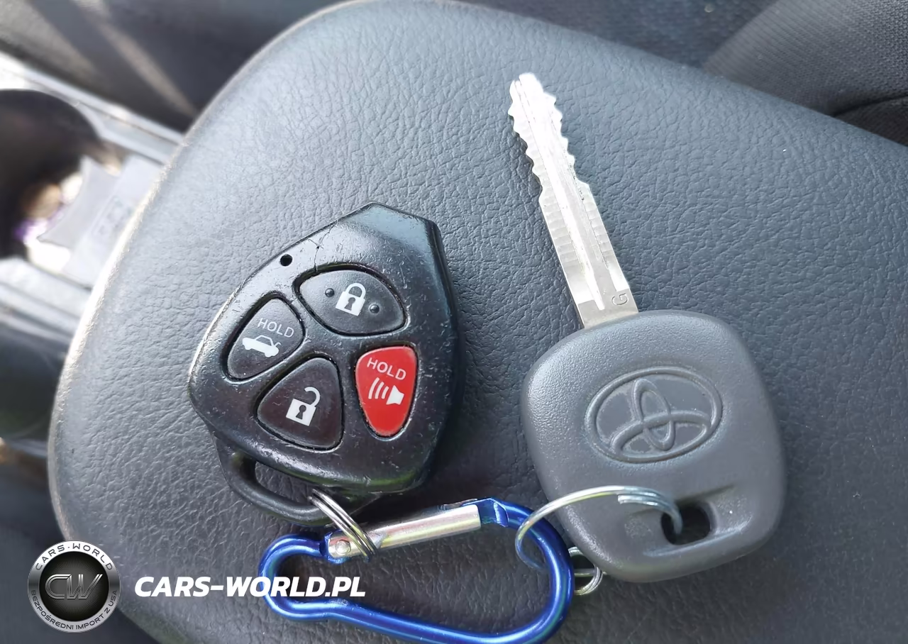 2010 Toyota Corolla S VIN:2T1BU4EE8AC421769 - 11