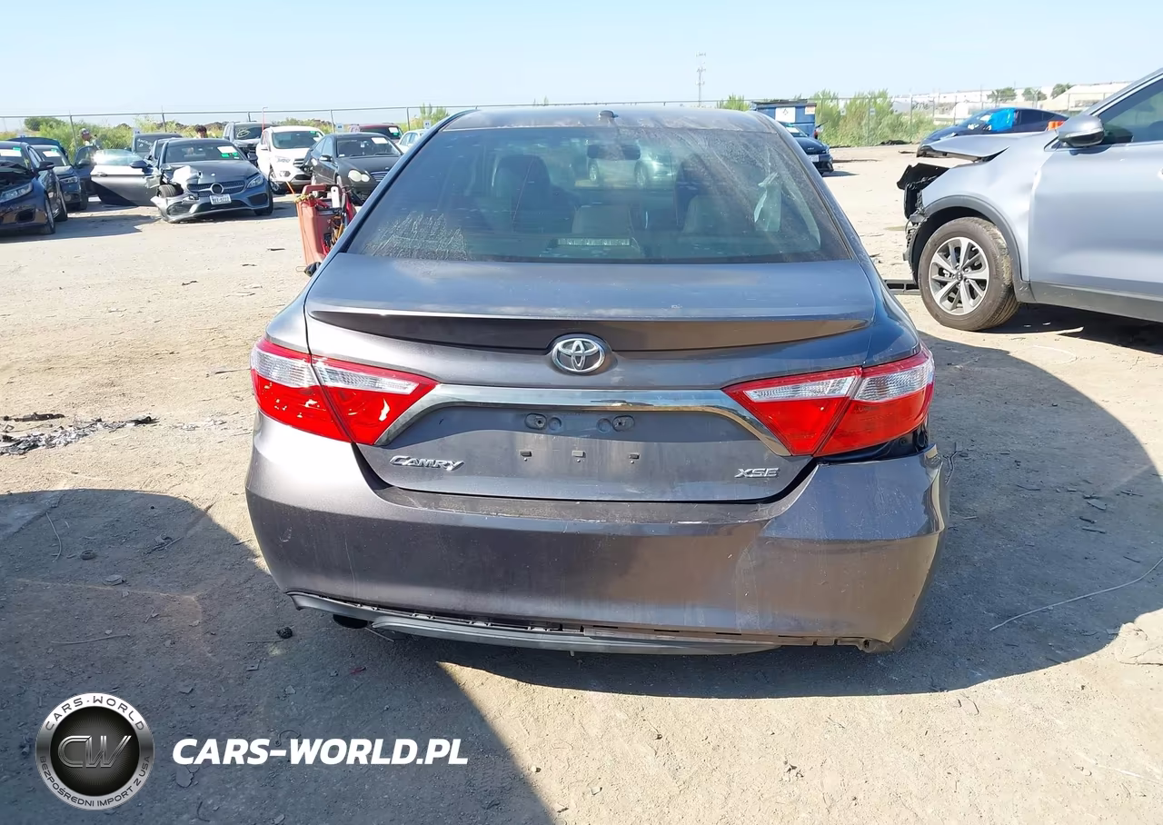 2015 Toyota Camry Xse V6 VIN:4T1BK1FK1FU559135 - 16