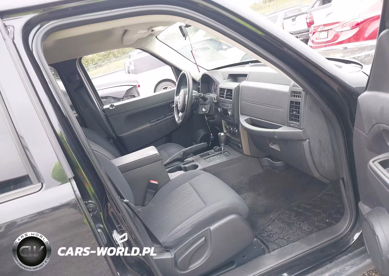 2012 Jeep Liberty Sport VIN:1C4PJMAK0CW141221 - 5