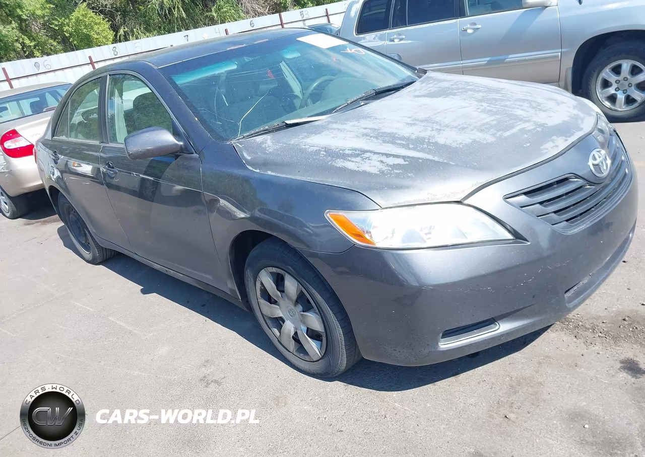 2009 Toyota Camry Le – zdjęcie 1 z 11