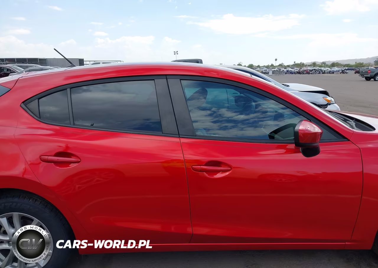 2018 Mazda Mazda3 Sport VIN:3MZBN1K75JM263204 - 13
