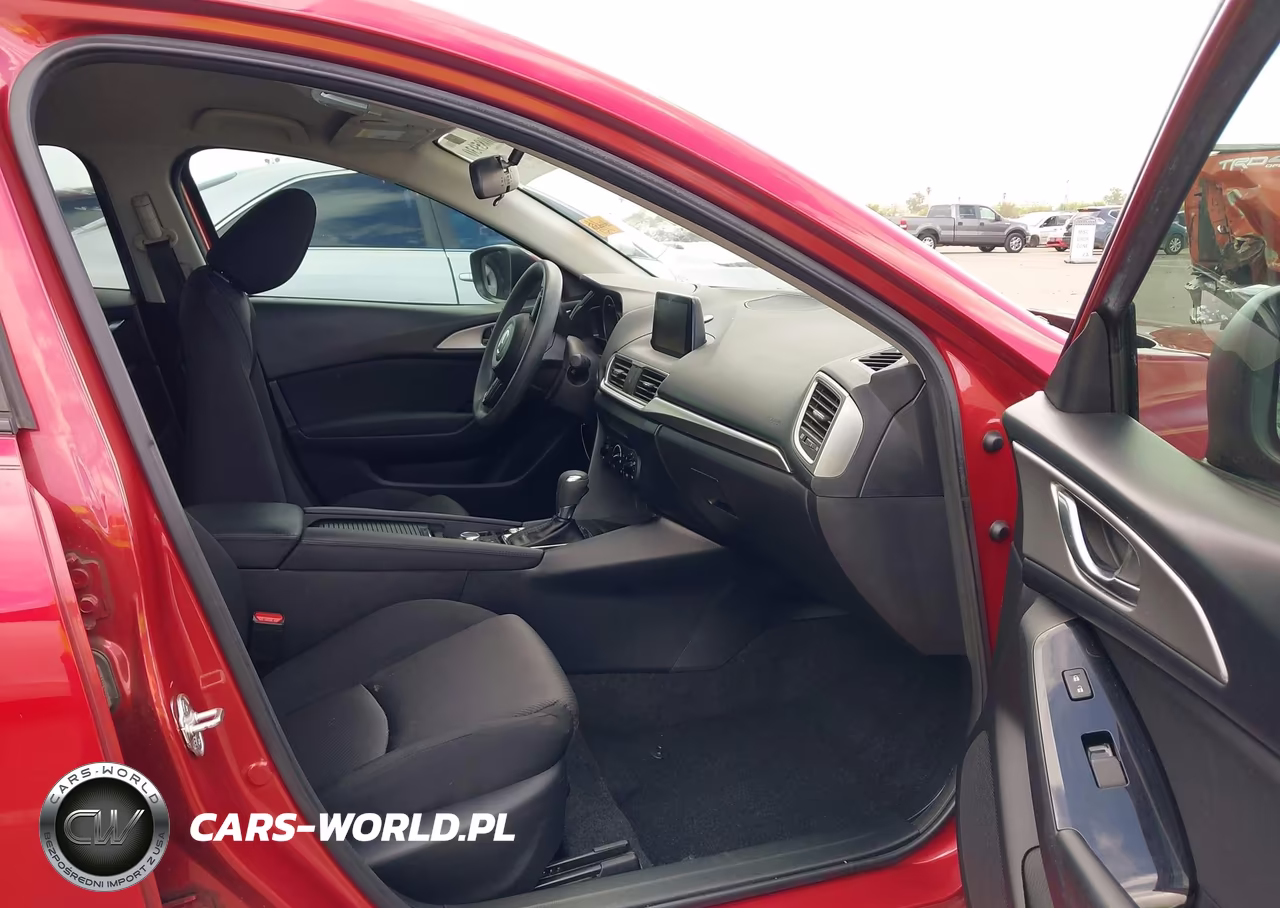 2018 Mazda Mazda3 Sport VIN:3MZBN1K75JM263204 - 5