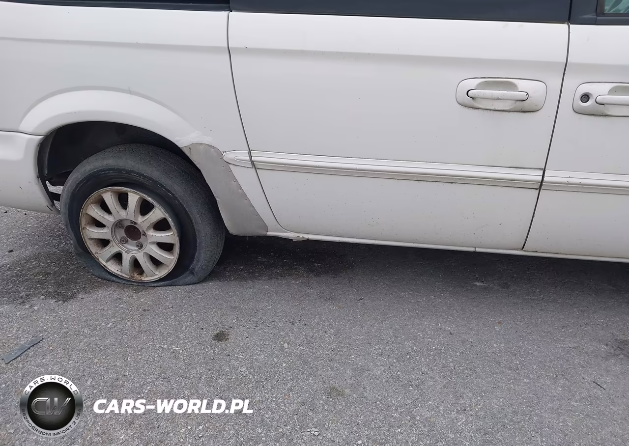 2002 Chrysler Town & Country Ex VIN:2C4GP74L42R597086 - 13
