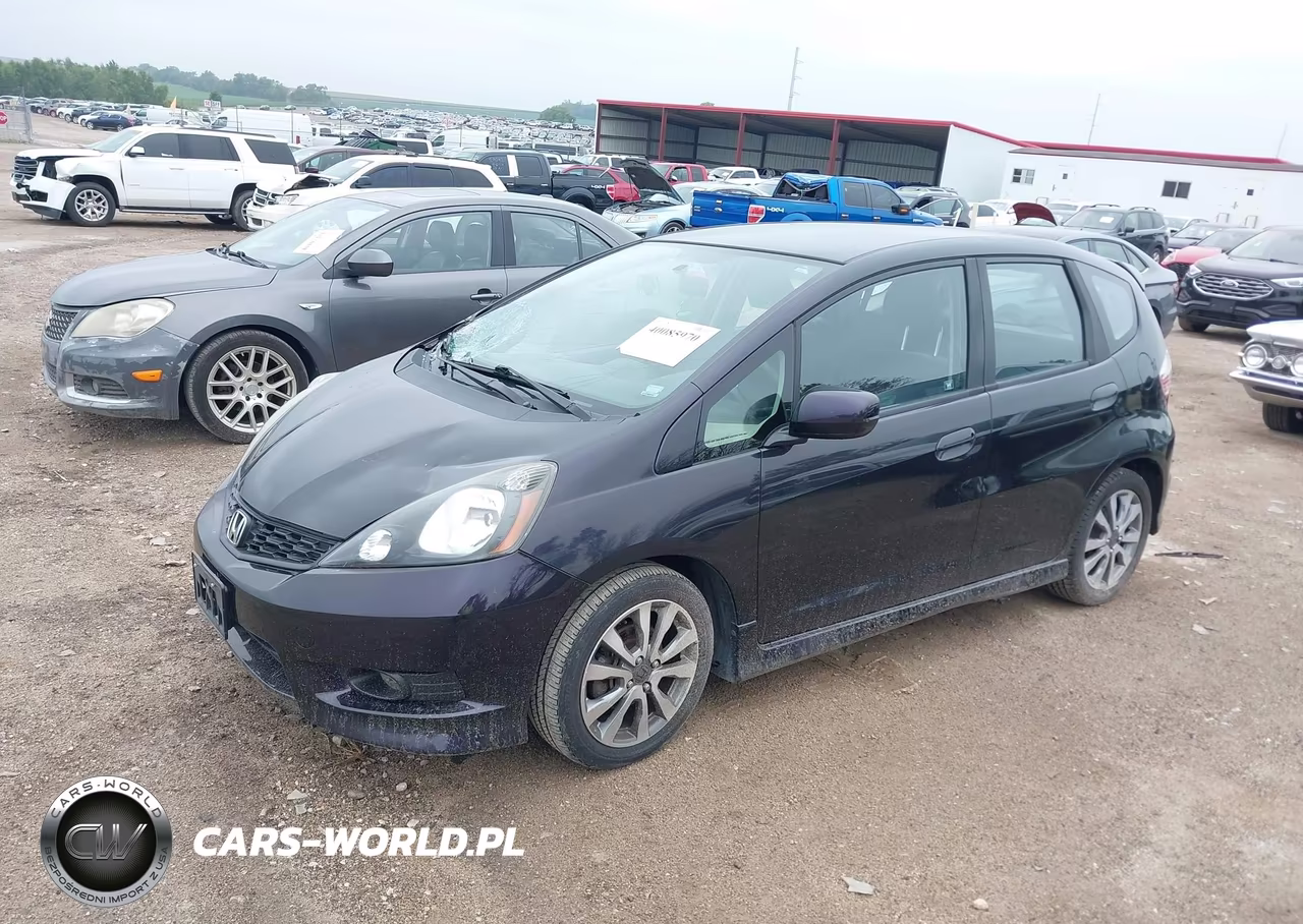 2013 Honda Fit Sport VIN:JHMGE8H53DC044124 - 2