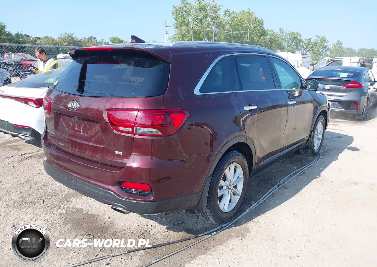 2019 Kia Sorento 2.4L Lx VIN:5XYPG4A30KG568563 - 4
