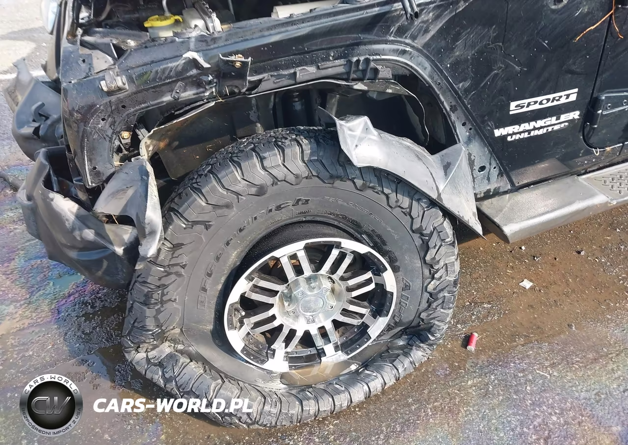 2012 Jeep Wrangler Unlimited Sport VIN:1C4BJWDG0CL184830 - 12