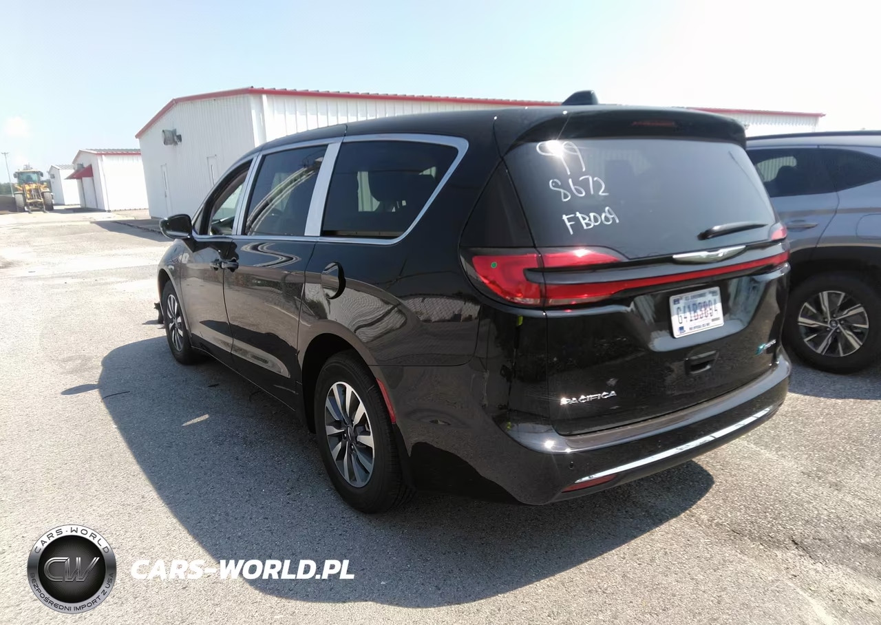 2024 Chrysler Pacifica Hybrid Select VIN:2C4RC1S73RR198672 - 3