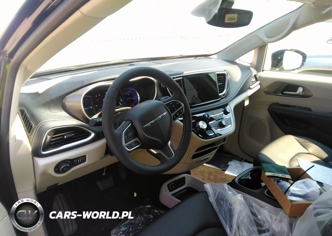2024 Chrysler Pacifica Hybrid Select VIN:2C4RC1S73RR198672 - 7
