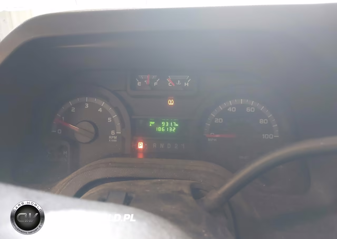 2012 Ford E-350 Super Duty Xl VIN:1FBSS3BL0CDA26076 - 7