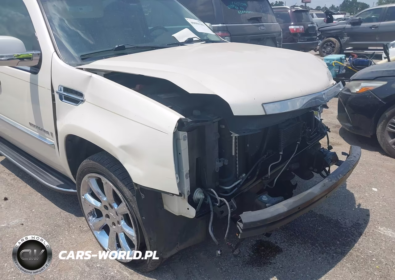2008 Cadillac Escalade Standard VIN:1GYFK63888R245445 - 12