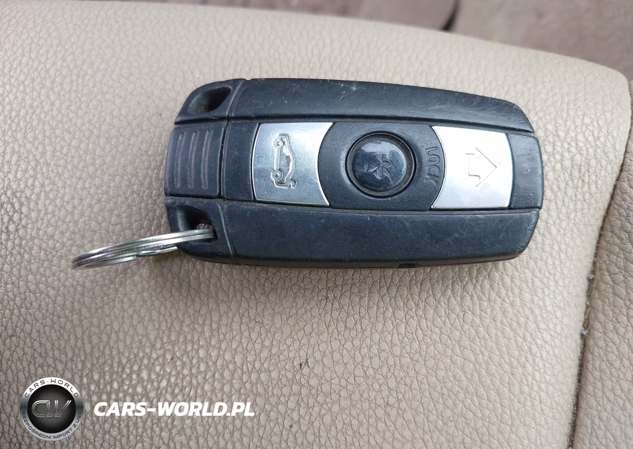 2006 BMW 325Xi VIN:WBAVD13556KV08675 - 11