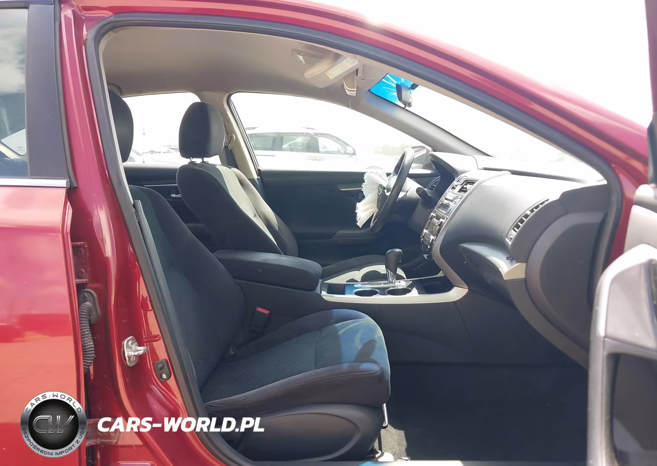 2014 Nissan Altima 2.5 S VIN:1N4AL3AP7EN247217 - 5