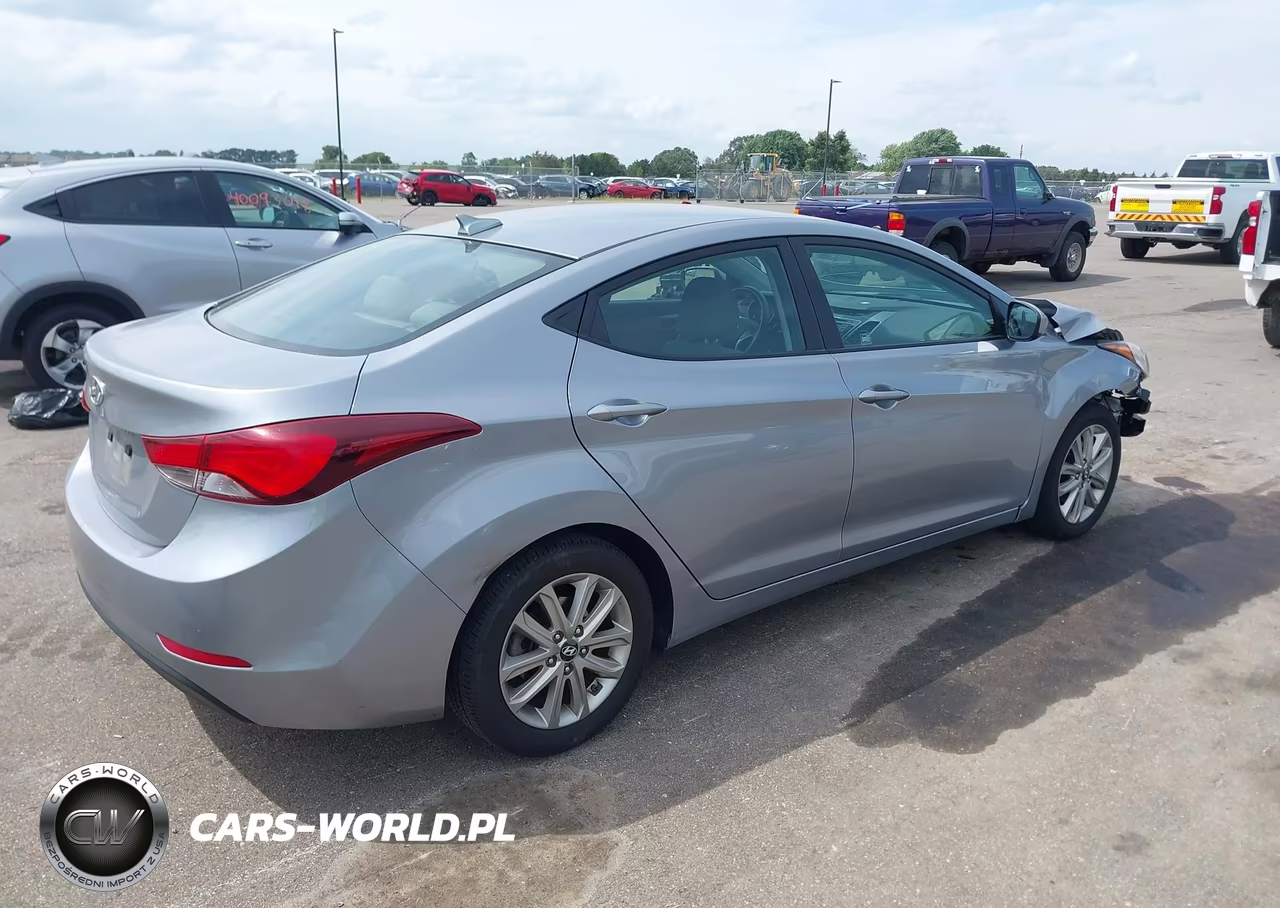 2016 Hyundai Elantra Se VIN:5NPDH4AE3GH788748 - 4