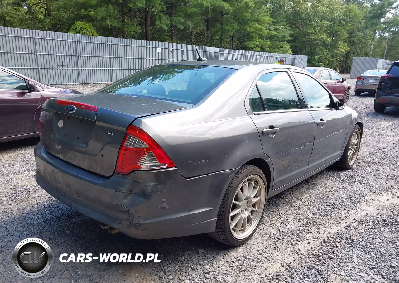2010 Ford Fusion Se VIN:3FAHP0HA8AR187703 - 4