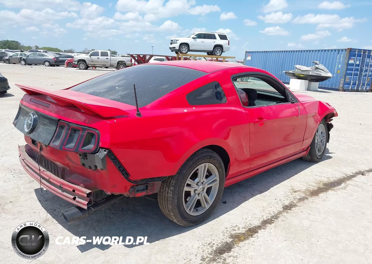 2014 Ford Mustang V6 VIN:1ZVBP8AMXE5326478 - 4