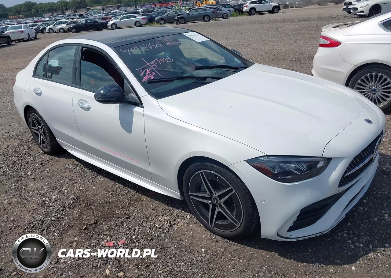 2023 Mercedes-Benz C 300 4Matic – zdjęcie 1 z 11