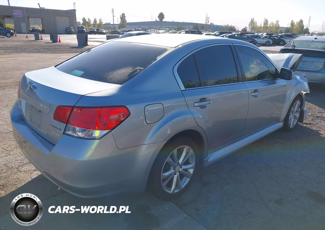 2013 Subaru Legacy 2.5I Premium VIN:4S3BMBC64D3032463 - 4