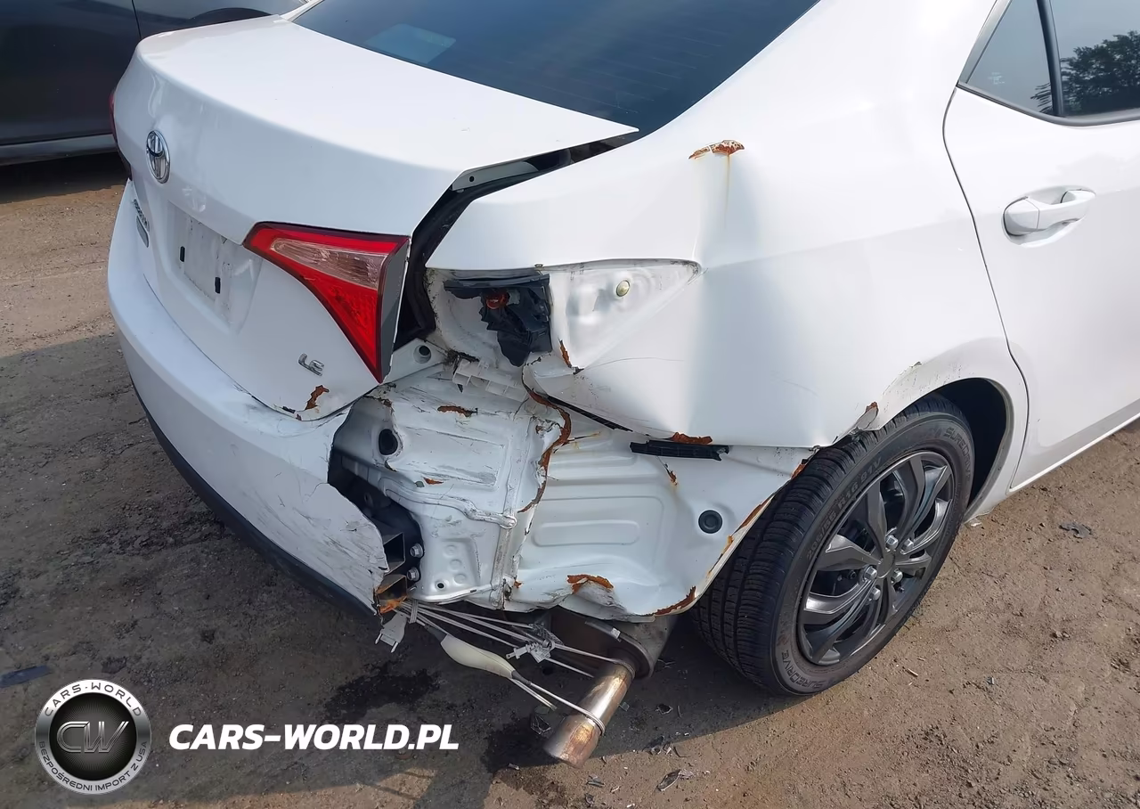 2019 Toyota Corolla Le VIN:2T1BURHE7KC145935 - 6