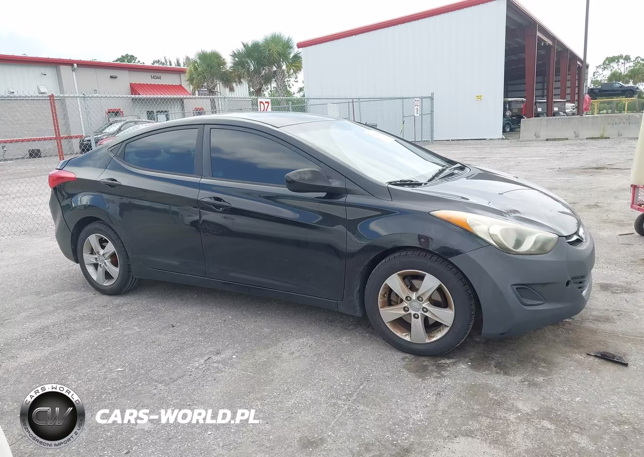 2011 Hyundai Elantra Gls VIN:5NPDH4AE1BH011557 - 13