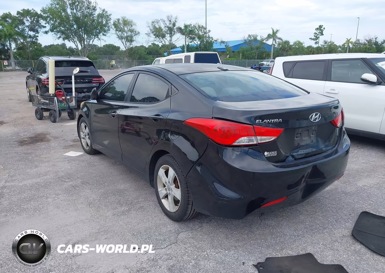 2011 Hyundai Elantra Gls VIN:5NPDH4AE1BH011557 - 3
