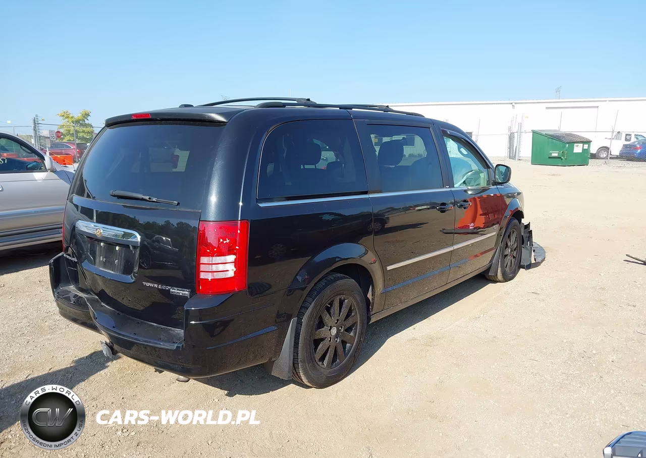 2009 Chrysler Town & Country Touring VIN:2A8HR54169R640931 - 4