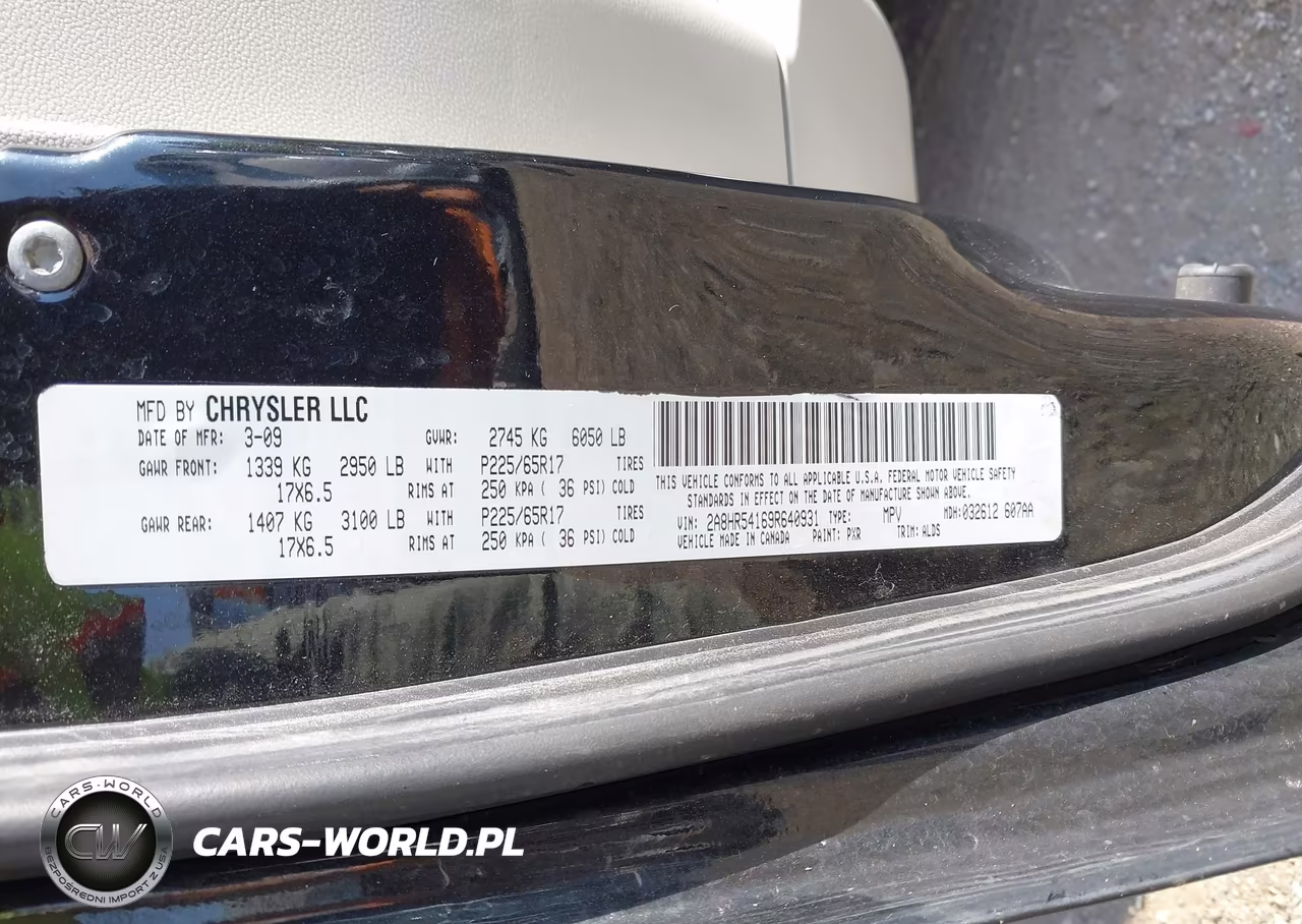 2009 Chrysler Town & Country Touring VIN:2A8HR54169R640931 - 9